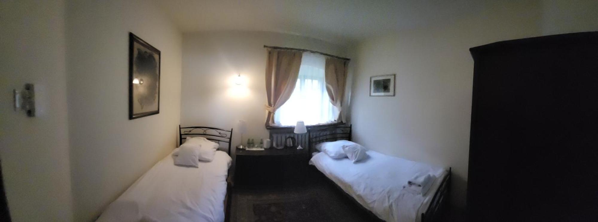 Wojnowice  Zamek Na Wodzie W Wojnowicach Bed & Breakfast エクステリア 写真