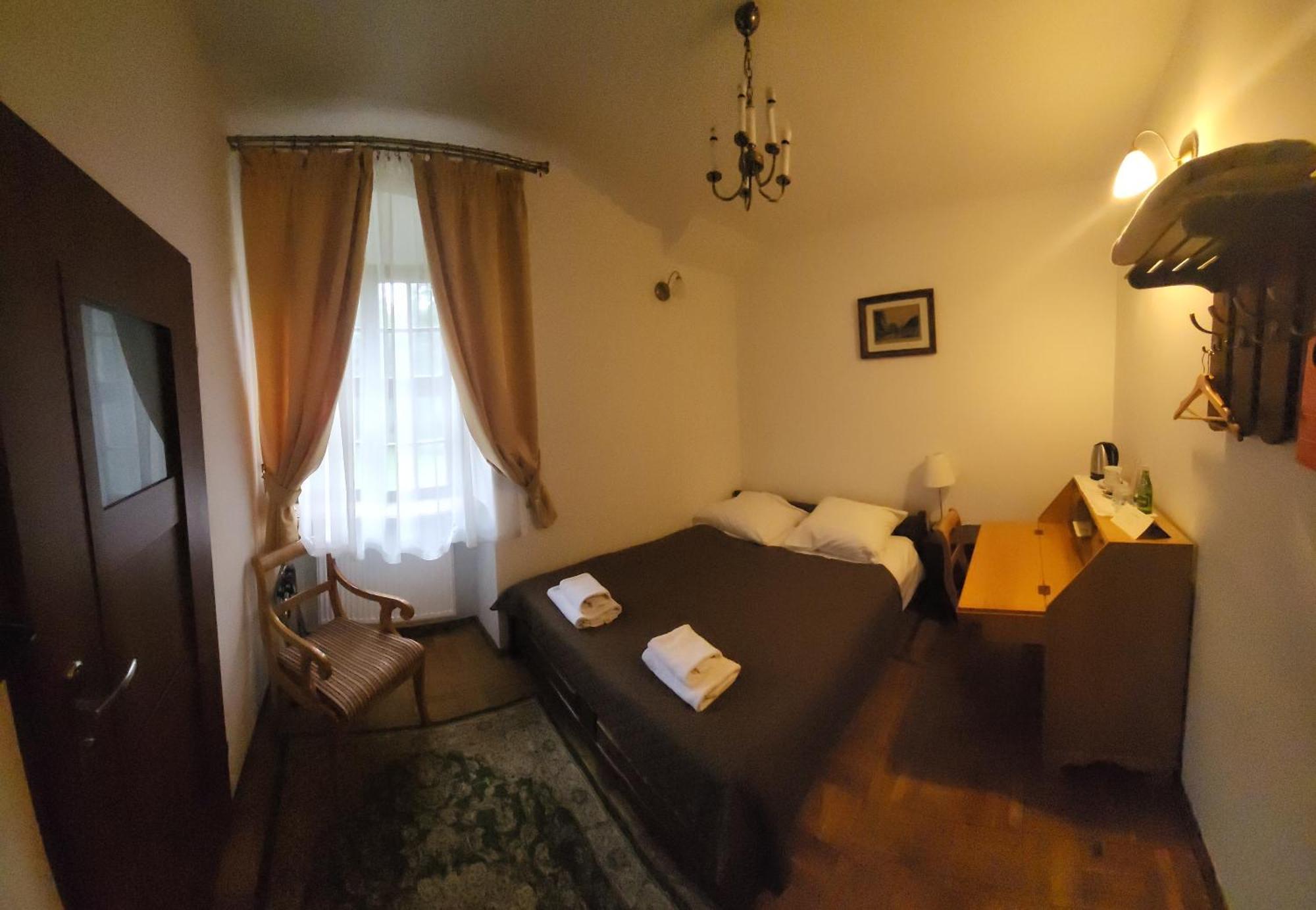 Wojnowice  Zamek Na Wodzie W Wojnowicach Bed & Breakfast エクステリア 写真