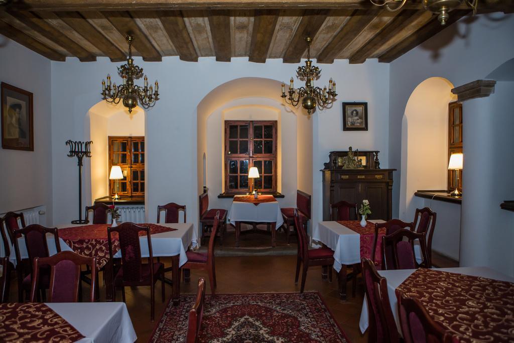 Wojnowice  Zamek Na Wodzie W Wojnowicach Bed & Breakfast エクステリア 写真