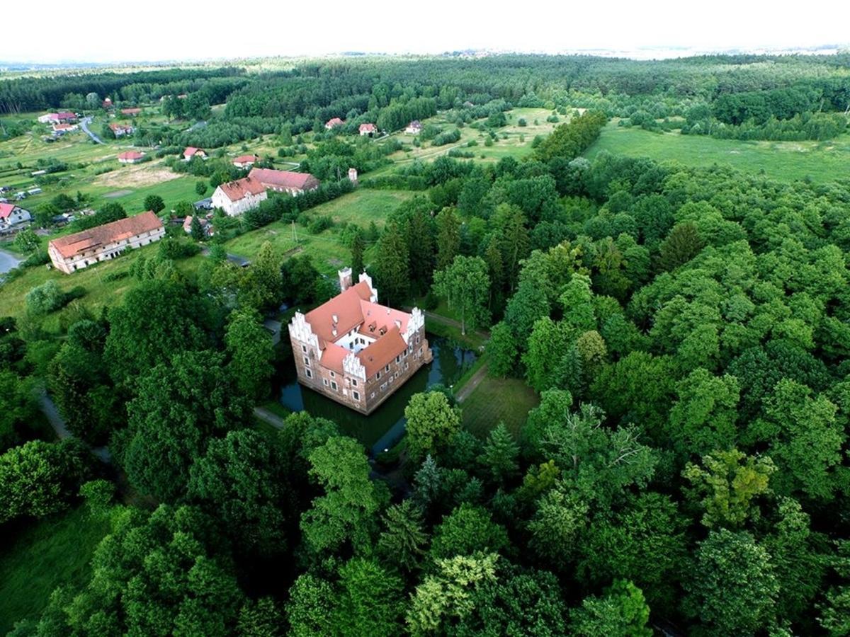 Wojnowice  Zamek Na Wodzie W Wojnowicach Bed & Breakfast エクステリア 写真